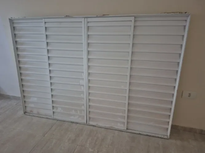 Vende-se janelas de alumínio 