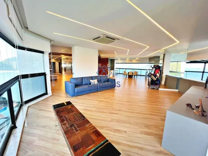 Apartamento à Venda em Jardim Astúrias, Guarujá - SP