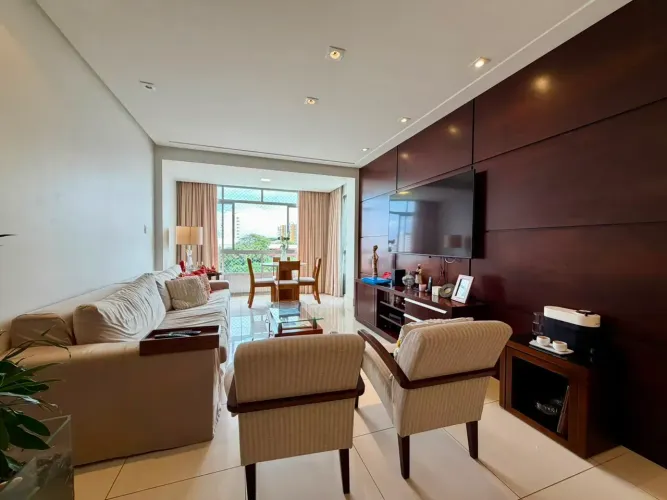 Excelente apartamento de 130m² à venda na Pituba, 3/4 sendo 1 suíte, ampla sala de estar e