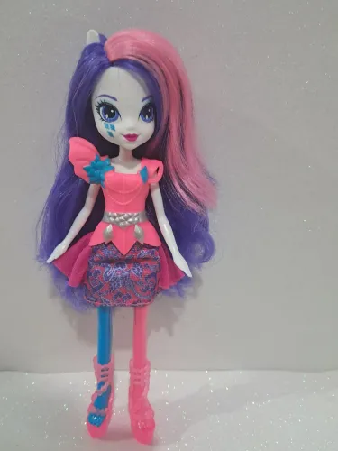 Boneca My Little Pony Equestria Girls Rarity vestido rosa