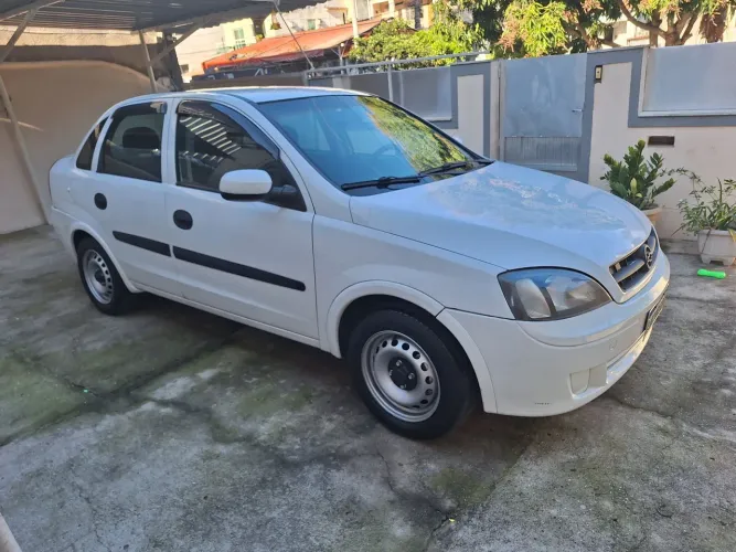 Chevrolet Corsa Sedan 1.8 MPFI 8V 102cv 4P 2003
