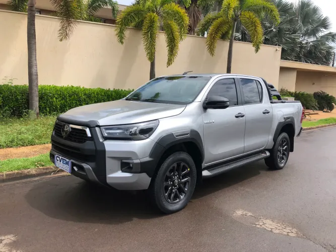 Toyota Hilux CD Conquest 4X4 2.8 Die.aut 2023
