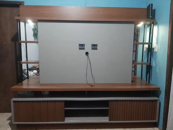 Estante home ripado para TV até 60 polegadas