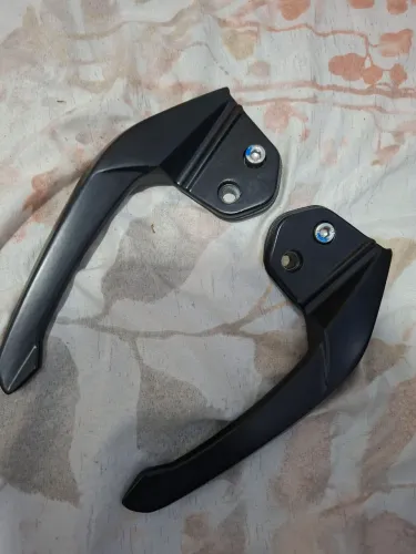 Vendo alça do garupa da bajaj 200