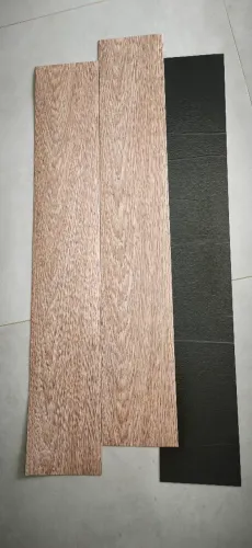 Piso vinílico adesivo