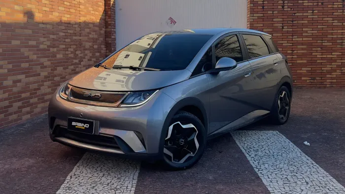 BYD Dolphin EV (Elétrico) 2025
