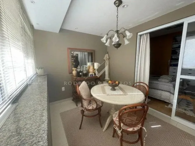 COBERTURA DUPLEX COM PISCINA PRIVATIVA E VISTA PANORÂMICA NO CÓRREGO GRANDE