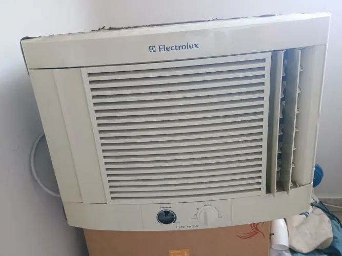 Ar condicionado 7500 btus Eletrolux