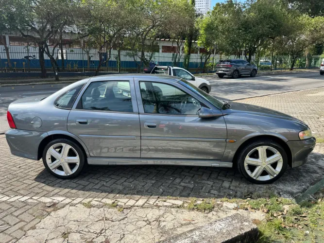 Chevrolet Vectra GL 2.2 MPFI Milenium 2001