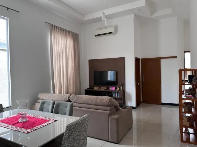 Casa Condomínio Residencial Village Damha Rio Preto I em São José do Rio Preto/SP. REF: CA