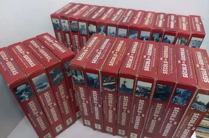 26 Fitas VHS Um Século De Guerras Documentário Raro Imperdível Muitas Fitas Lacradas