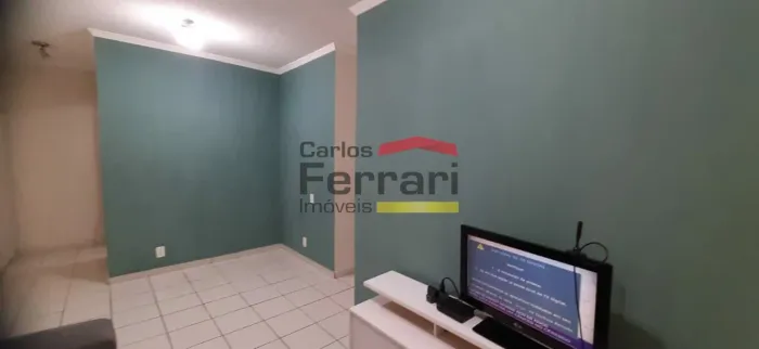 Apartamento aconchegante com varanda, vaga e localização privilegiada no Cambuci!