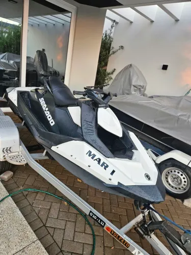 Seadoo Spark 90hp 2up