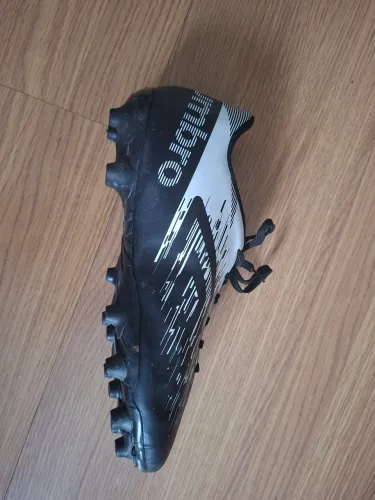 Chuteira Umbro Usado