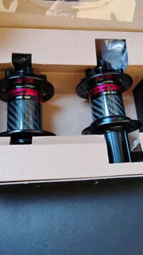 CUBO DE FIBRA DE CARBONO
