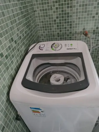 Vende-se esta máquina de lavar,