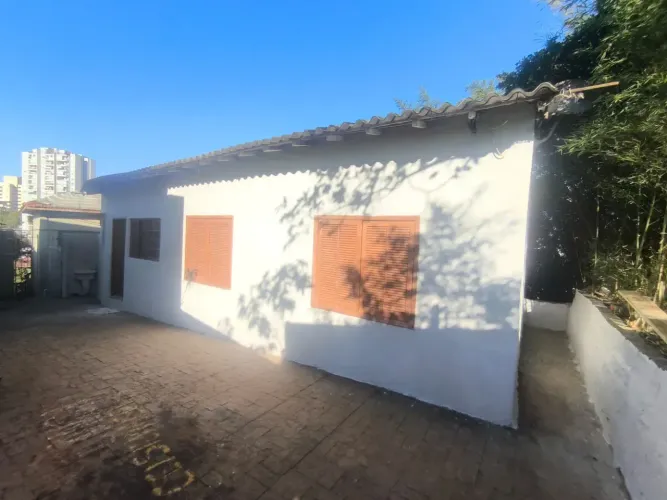 Casa para aluguel, com 2 quartos em Cambuci - São Paulo - SP