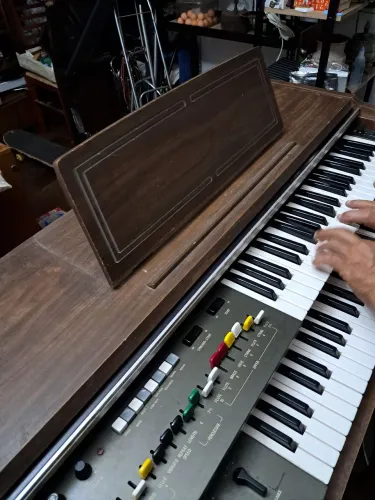 Órgão yamaha elétrica