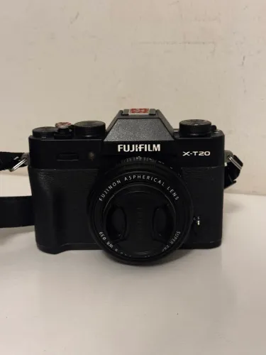 Câmera Fujifilm XT-20 (Somente corpo)