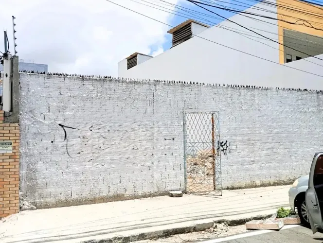 Terreno para Venda em Natal, Alecrim