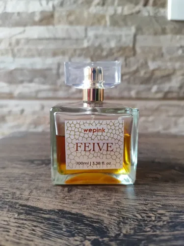 perfume wepink feive  fragrância marcante e marcante/oriental