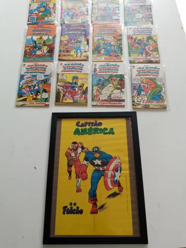 12 Raras Revistas + Raro Poster da Coleçao do Capitao America da editora Bloch