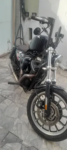Vendendo Harley Davidson 883R