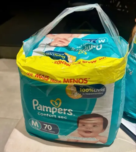 Fralda Pampers confort sec