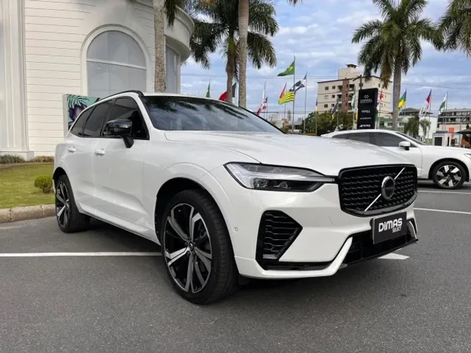 Volvo XC-60 T-8 Ultim.dark 2.0 AWD (híbrido) 2024