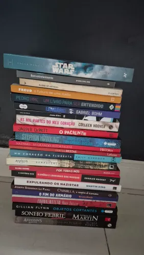 Desapego de livros | Romances, Clássicos, Ficção e História