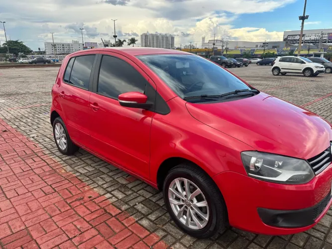Volkswagen Fox 1.6 MI Total Flex 8V 5P 2014