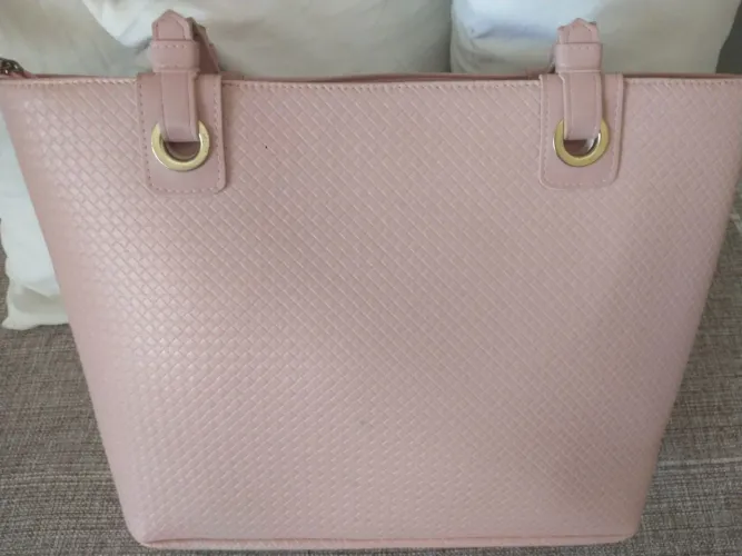 Desapego bolsa grande cor rosa