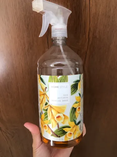 Água perfumada para roupas e ambientes camicado