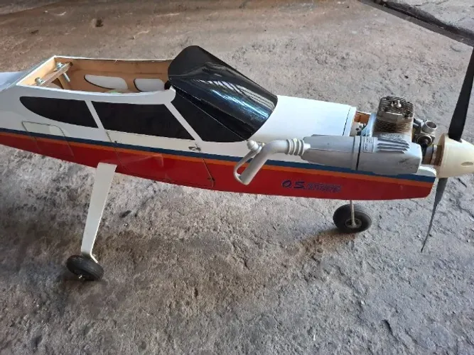 Aeromodelo Great Planes Avistar Elite OS 46 Glow Combustão + Receptor Futaba R617FS 2.4GHZ