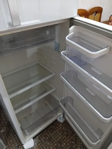 Geladeira Frostfree DF36A
