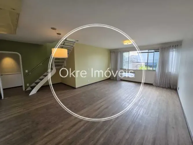 Cobertura Duplex perto da Praça Saeñs Peña