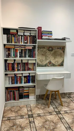 Estante de livros + Escrivaninha