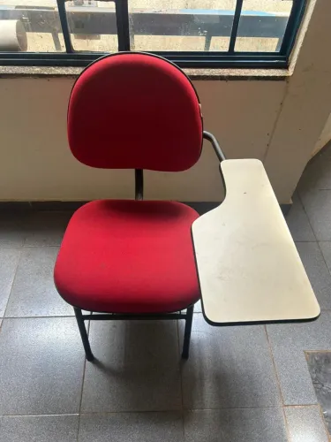 8 Cadeiras Escolares Universitárias com Prancheta - Ótimo Estado