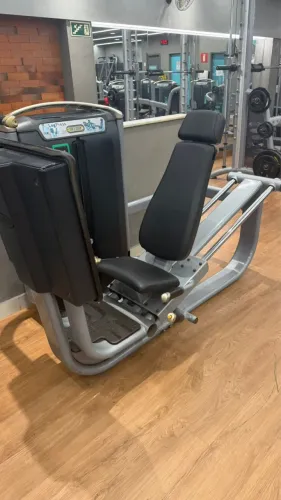 Leg press 180° MATRIX - seminovo