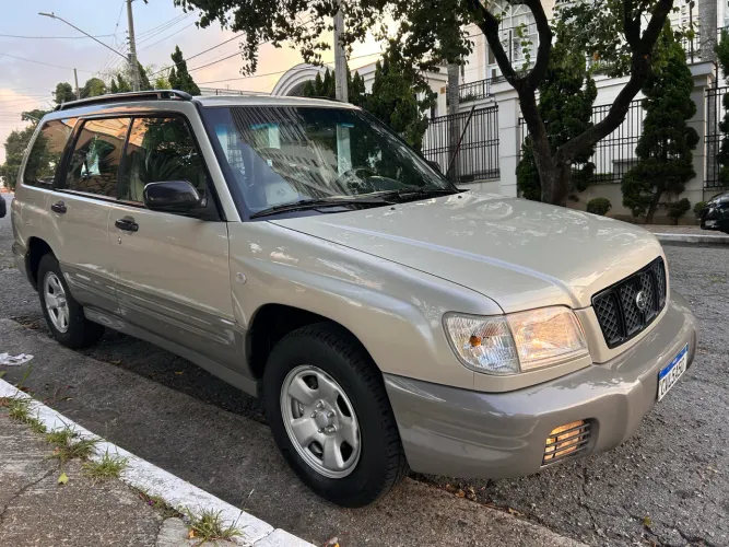 Subaru Forester 2.0 4X4 Mec. 2000