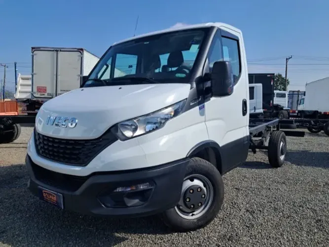 Iveco Daily Chassi 35-150 Curto 3.0 (die.)(e5) 2021