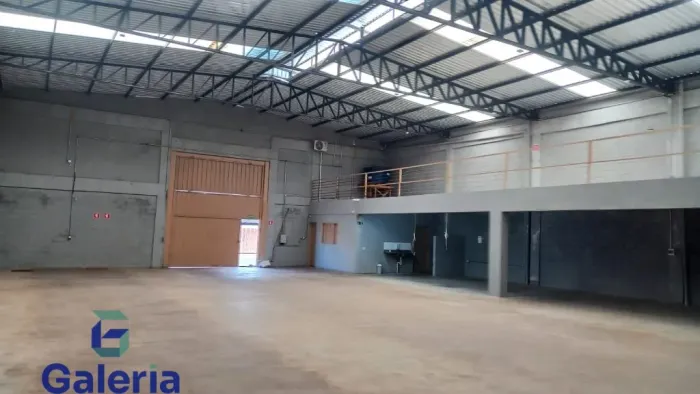 Salão comercial para alugar, 525m² - Jardim Joquei Clube