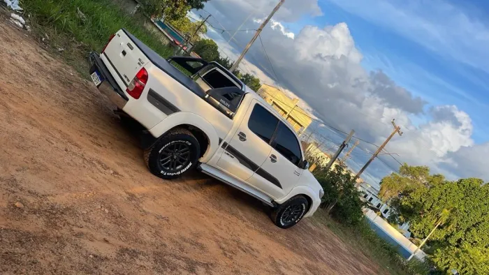 Toyota Hilux CD Limited 4X4 3.0 TDI Diesel Aut. 2015