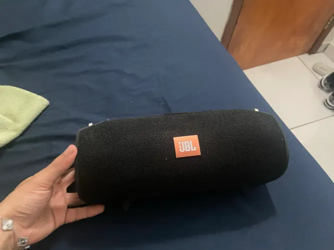 Caixa JBL