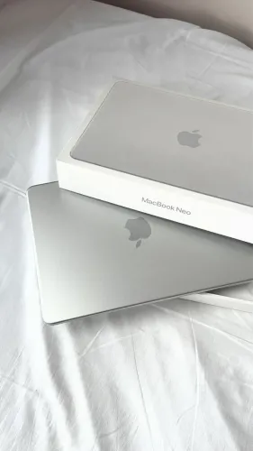 MacBook Neo