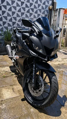Moto Yamaha YZF R15 155 ABS 2024