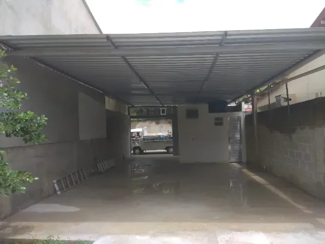 Alugo galpão de 250 m2 no bairro colina da serra, proximo a rodovia BR-101.