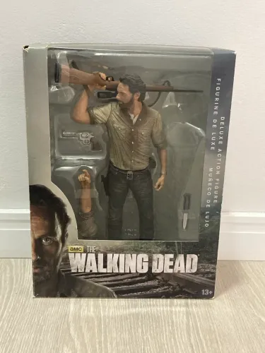 Rick Grimes Deluxe Action Figure - 25 cm - (McFARLANE TOYS) - The Walking Dead