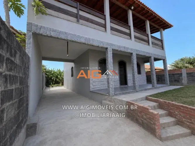 Casa Duplex 5 quartos com espaço para piscina e churrasqueira