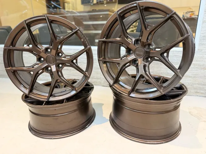 Jogo de rodas Vossen HF-5 Aro 20? Originais